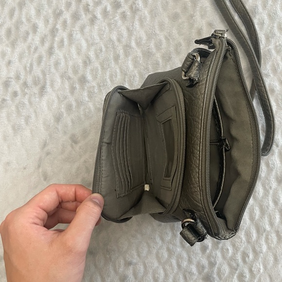 Strada Shoulder Bag - Picture 7 of 11